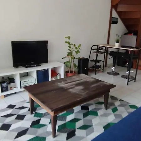 T2 Duplex + Piscine Avec Parking